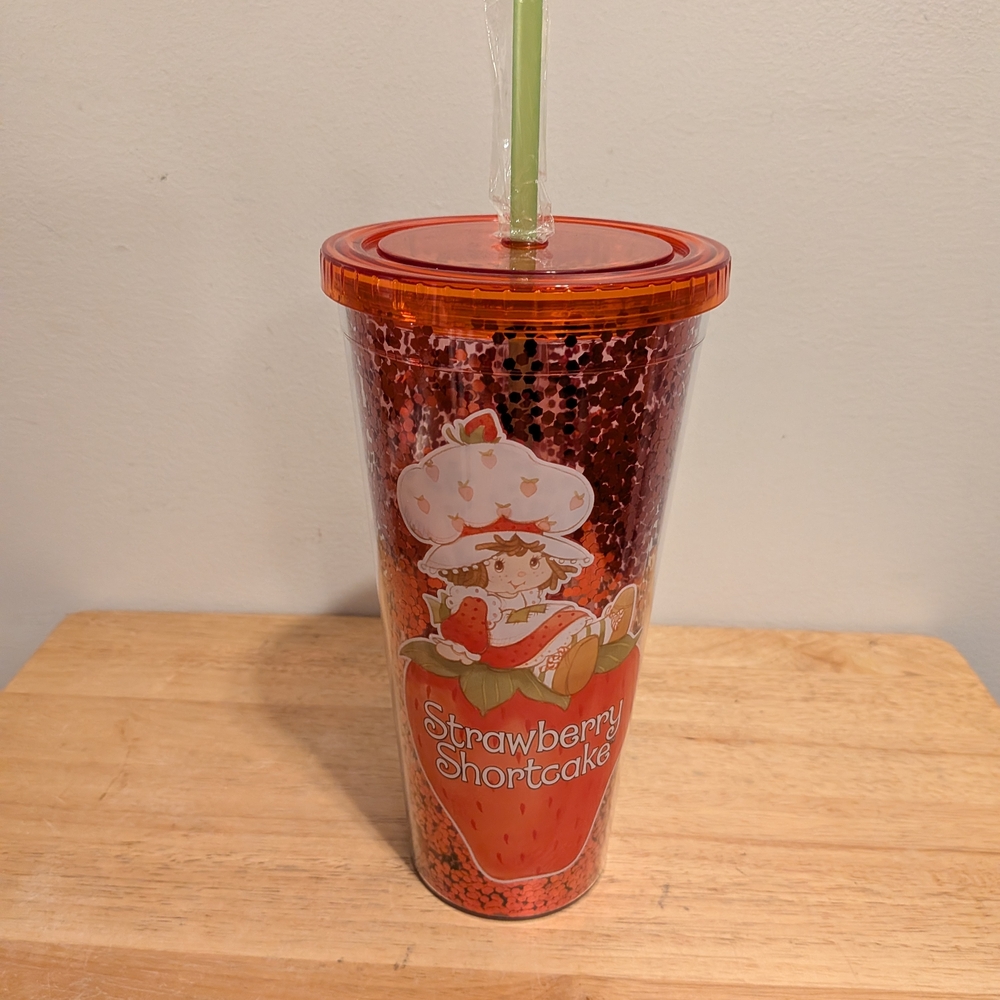 Strawberry Shortcake Red Glitter Party Tumbler with Straw